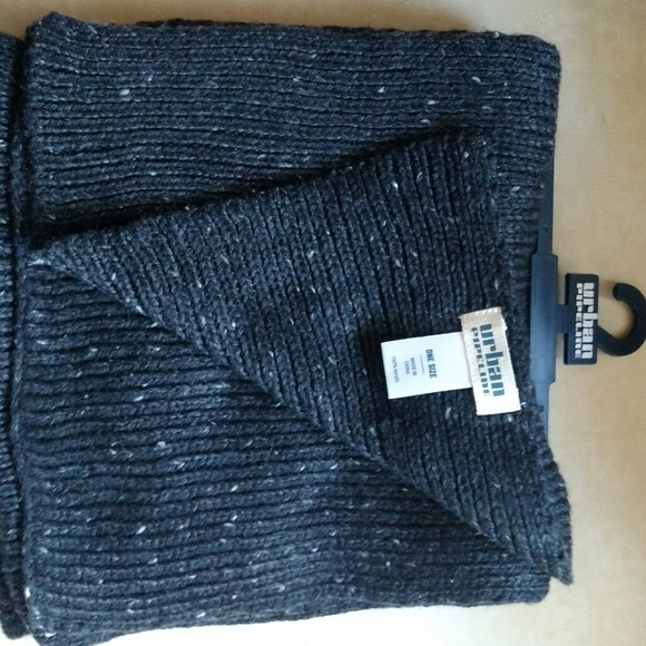 Urban Pipeline black Warm Scarf New! - Picture 1 of 4